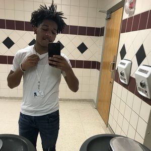 Meet your Posher, Charles